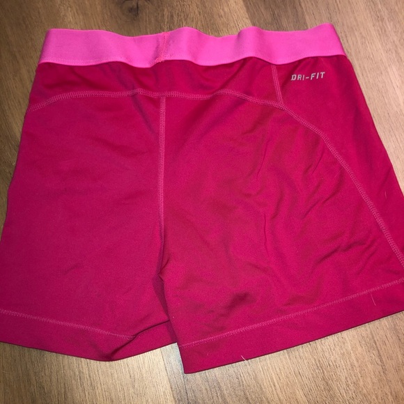 Pink Nike pros - Picture 2 of 2